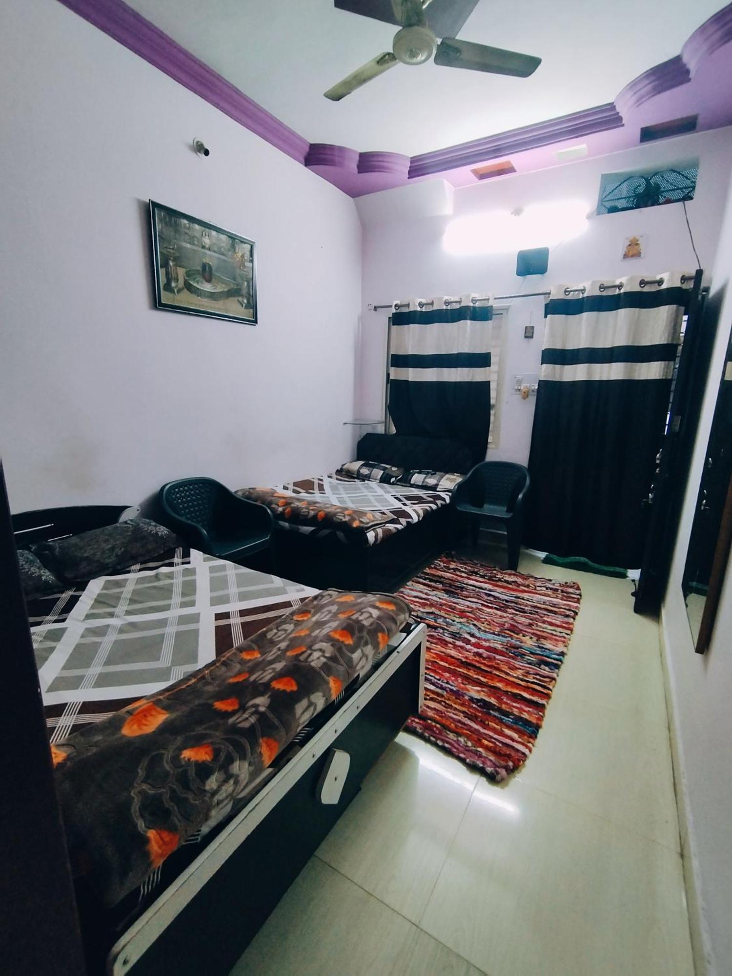 Kalpeshwar Homestay 乌贾因 外观 照片