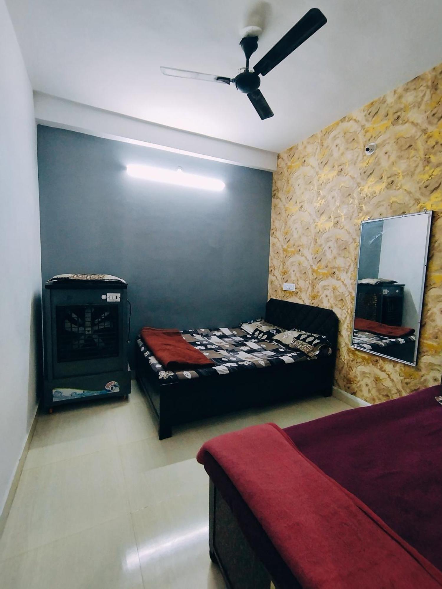 Kalpeshwar Homestay 乌贾因 客房 照片